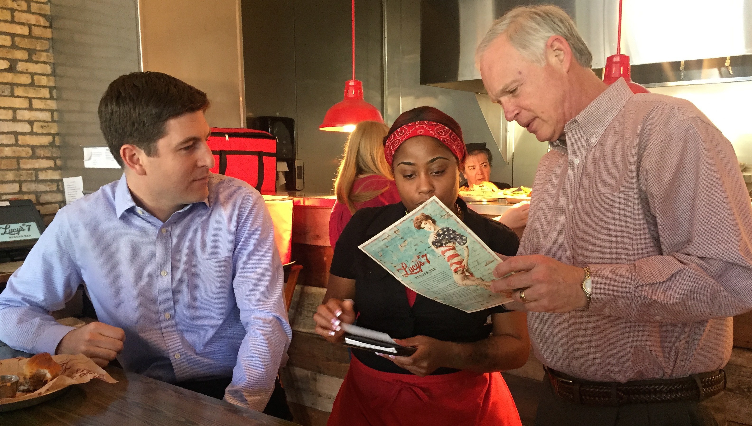 #RonOnTheRoad: Ron Johnson Makes a Stop at  Lucy’s #7 Burger Bar in Beloit for #SnackTime