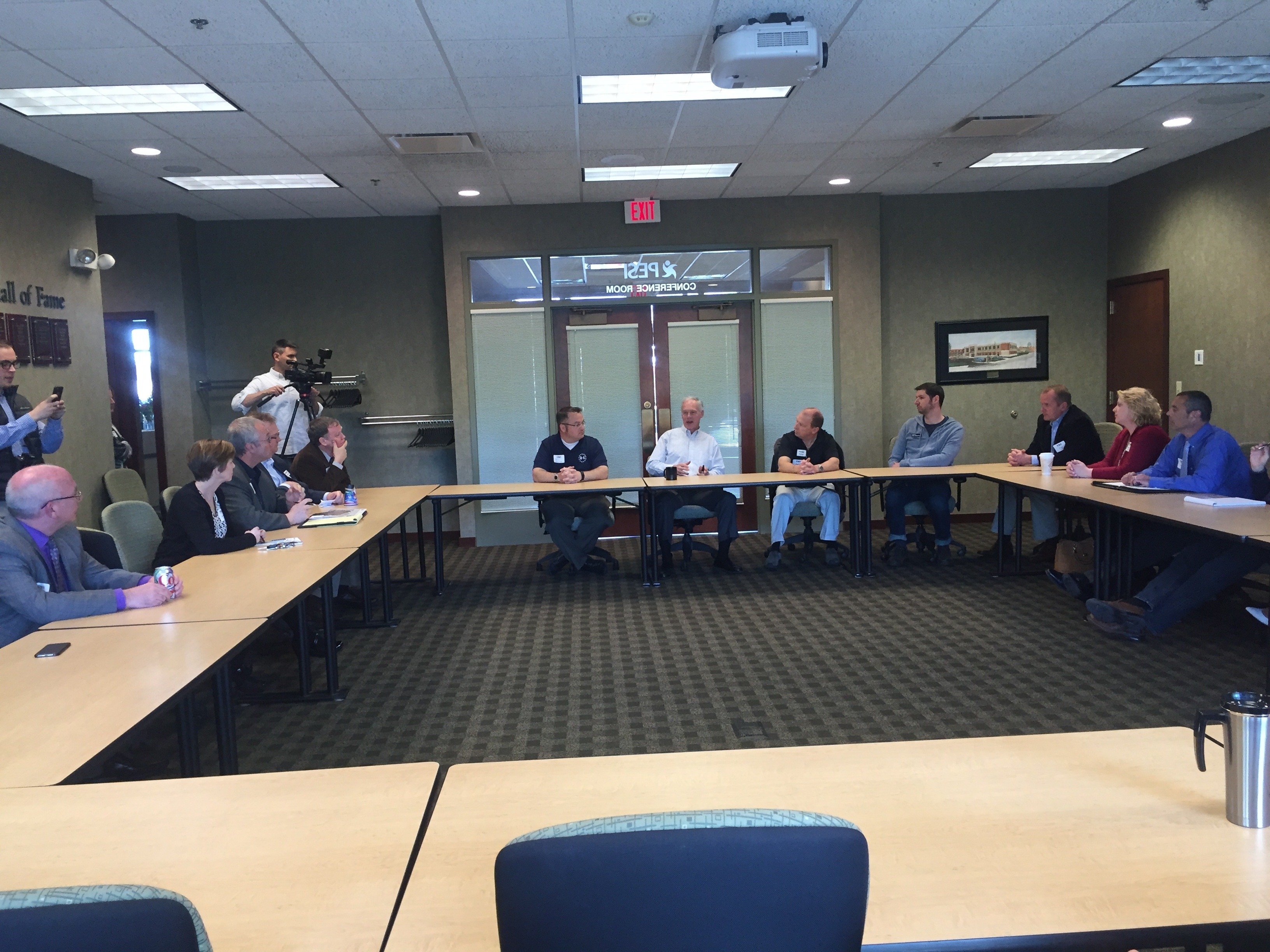 #RonOnTheroad: Ron Johnson at the Eau Claire Chamber of Commerce Talking Jobs