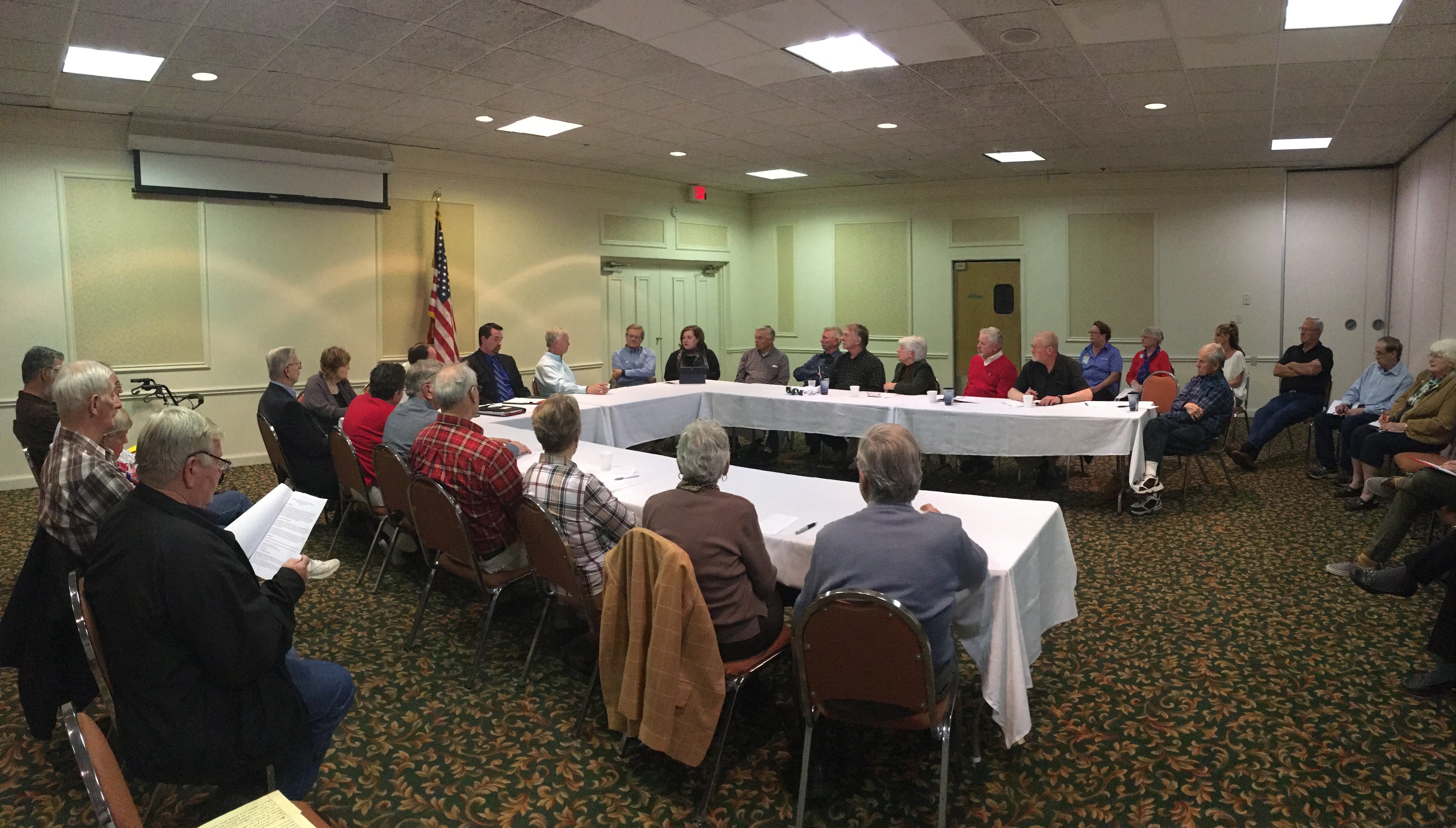 #RonOnTheRoad: Ron Johnson at a Roundtable in Rhinelander